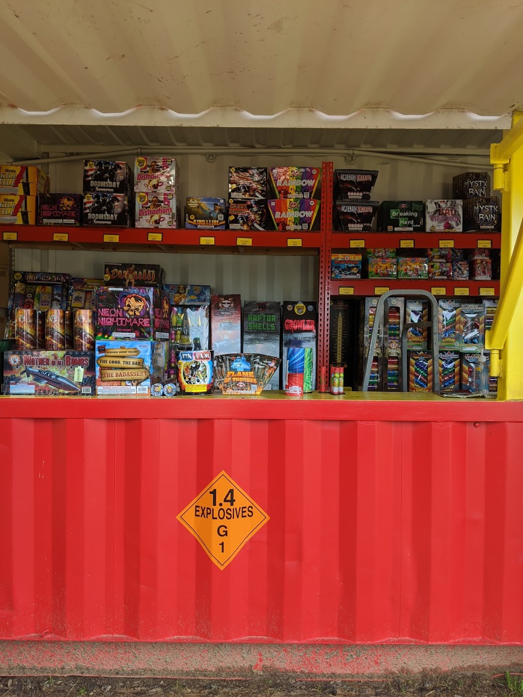 Bennys Bad Azz Fireworks | 5050 Knob Hill Rd, Azle, TX 76020, USA | Phone: (817) 885-0802