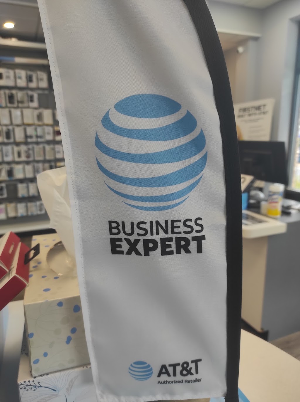 AT&T Store Metuchen | 656 Middlesex Ave, Metuchen, NJ 08840, USA | Phone: (732) 243-9928