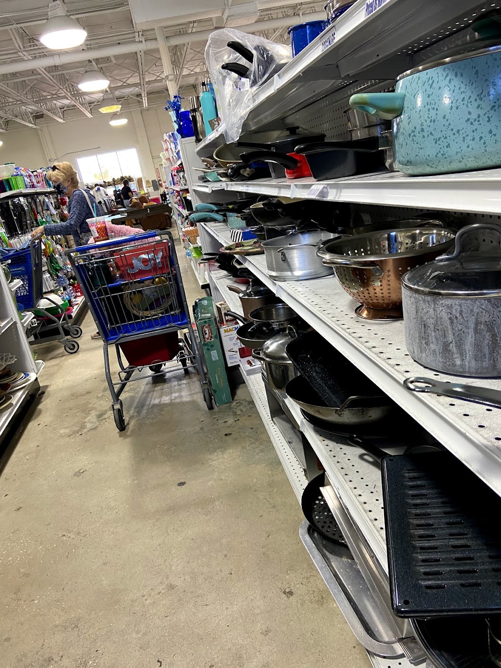 Goodwill St Petersburg Store | 10596 Gandy Blvd N suite a, St. Petersburg, FL 33702, USA | Phone: (727) 523-7354