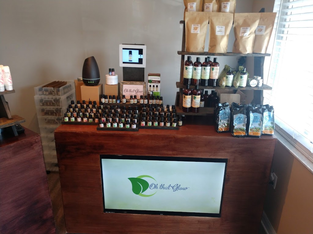Oh that Glow Essentials | 121 Triple Diamond Blvd UNIT 10, Nokomis, FL 34275, USA | Phone: (941) 484-3186