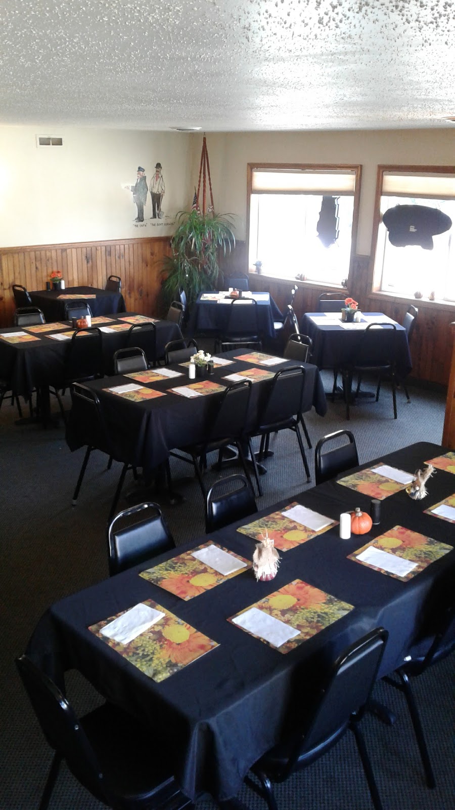 Canalside Inn | 4431 Main St, Gasport, NY 14067 | Phone: (716) 772-7733