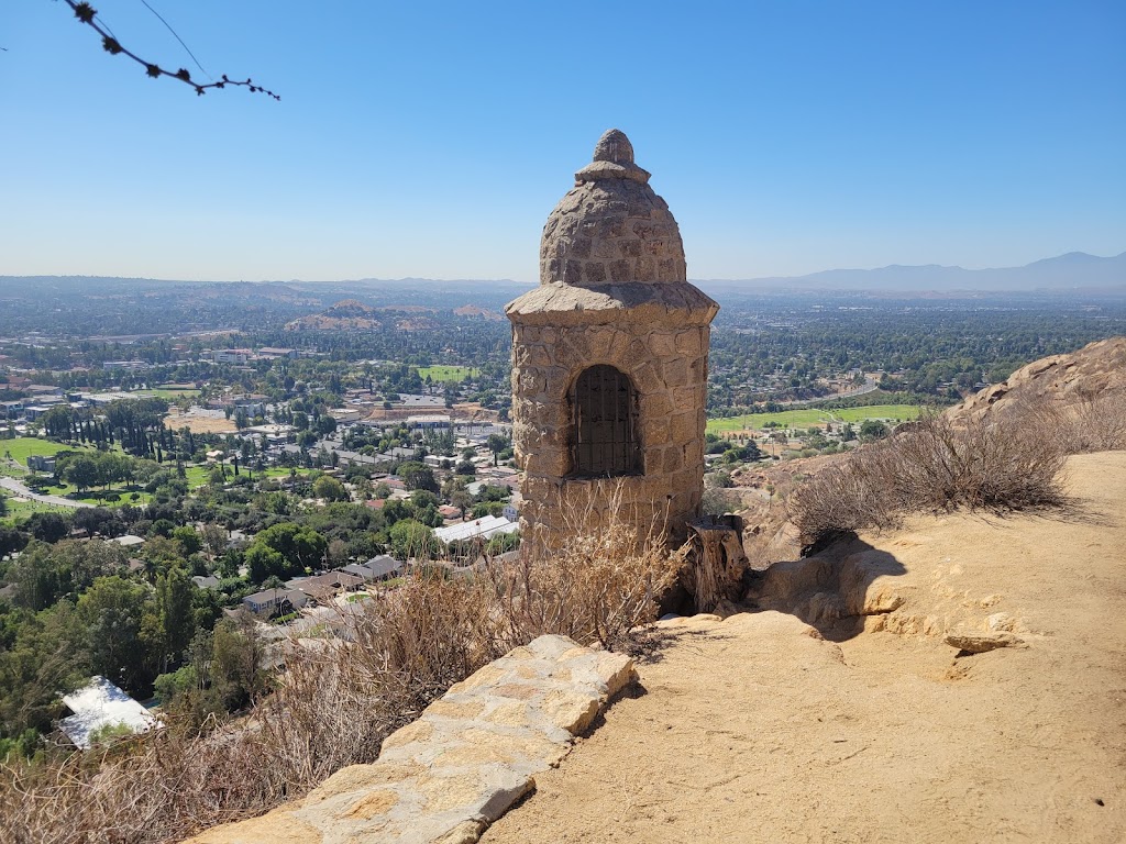 Mount Rubidoux Park | 4706 Mount Rubidoux Dr, Riverside, CA 92501, USA | Phone: (951) 826-2000
