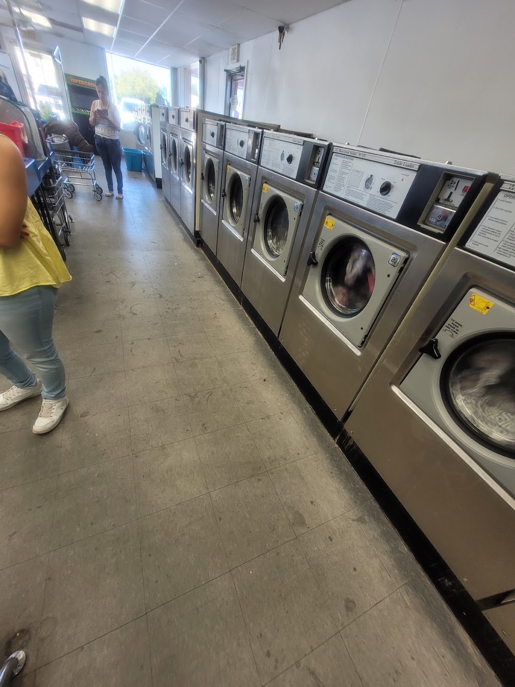 Laundry Depot | 1021 N U.S. Hwy 41, Ruskin, FL 33570, USA | Phone: (813) 649-9195