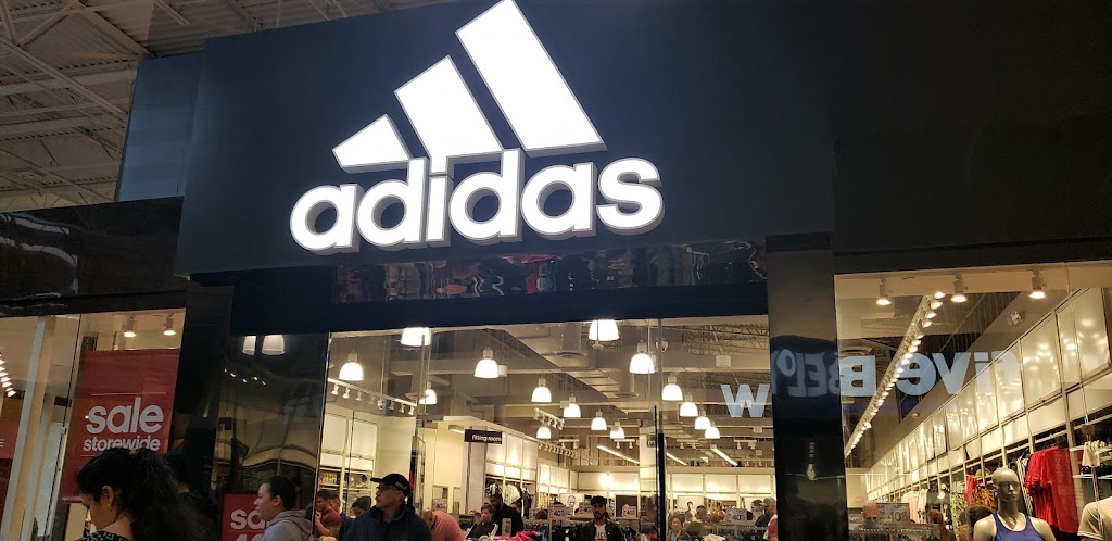 adidas Outlet Store Grapevine | 3000 Grapevine Mills Pkwy Suite 532A, Grapevine, TX 76051, USA | Phone: (972) 691-9546