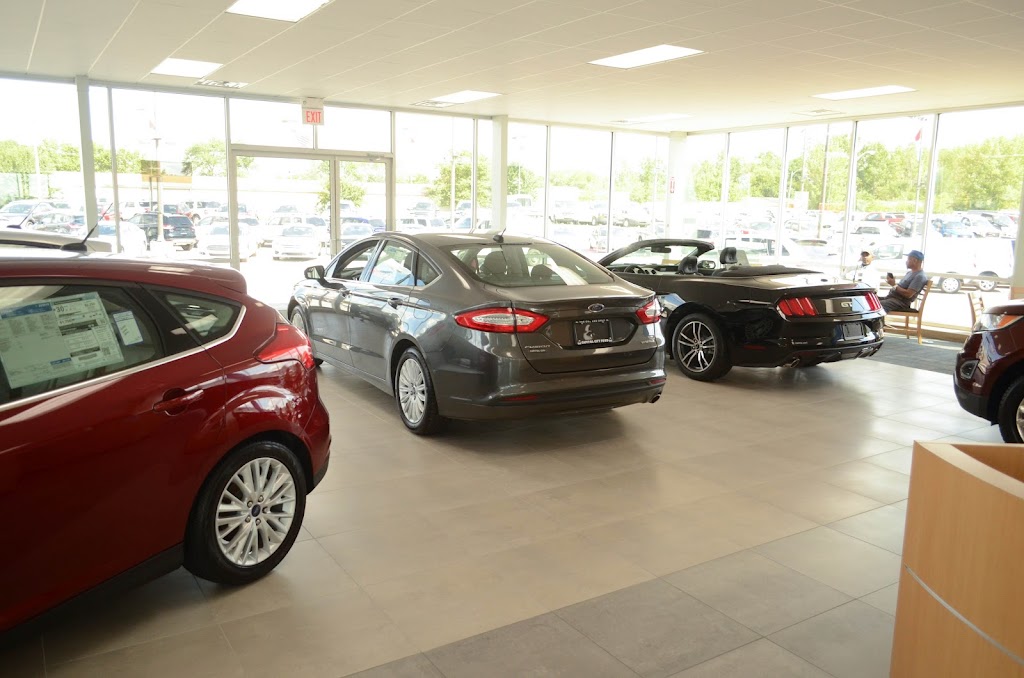 Capitol City Ford | 8623 E Washington St, Indianapolis, IN 46219, USA | Phone: (317) 898-0700