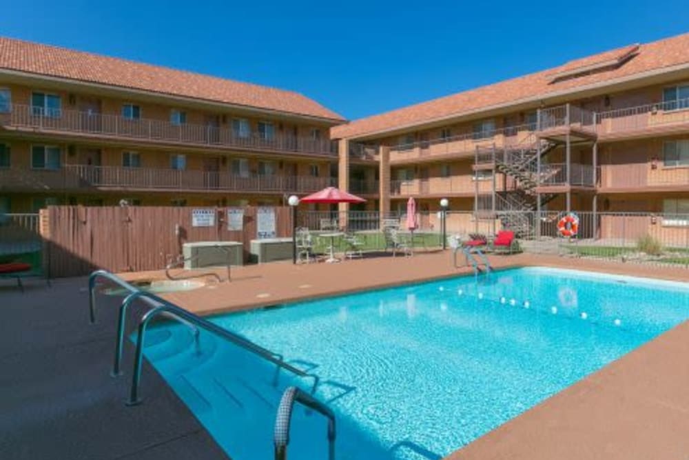 The Citadel Senior Living Community | 520 S Higley Rd, Mesa, AZ 85206, USA | Phone: (480) 832-7600