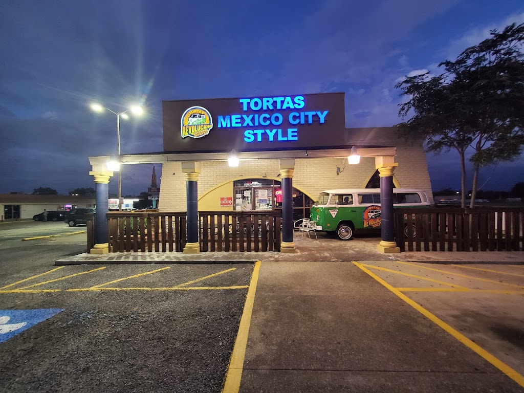 Tortas Revolucion 2 | 3114 Saturn Rd, Garland, TX 75041, USA | Phone: (214) 703-8373