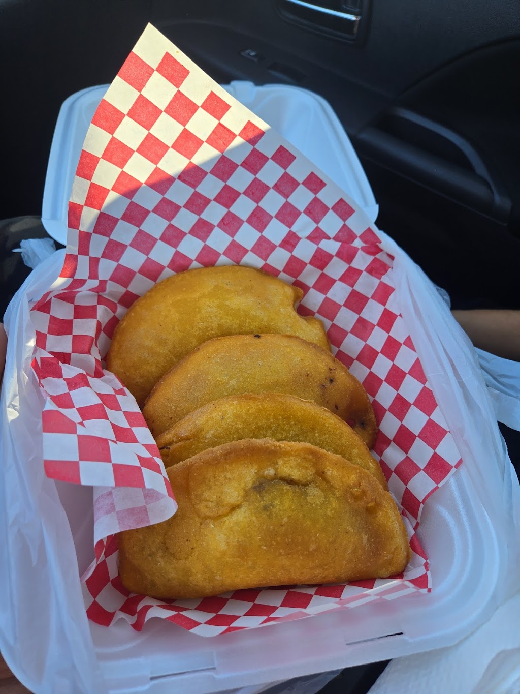 +58 empanada | 1204 Papaya Cir., Davenport, FL 33897, USA | Phone: (407) 353-5758