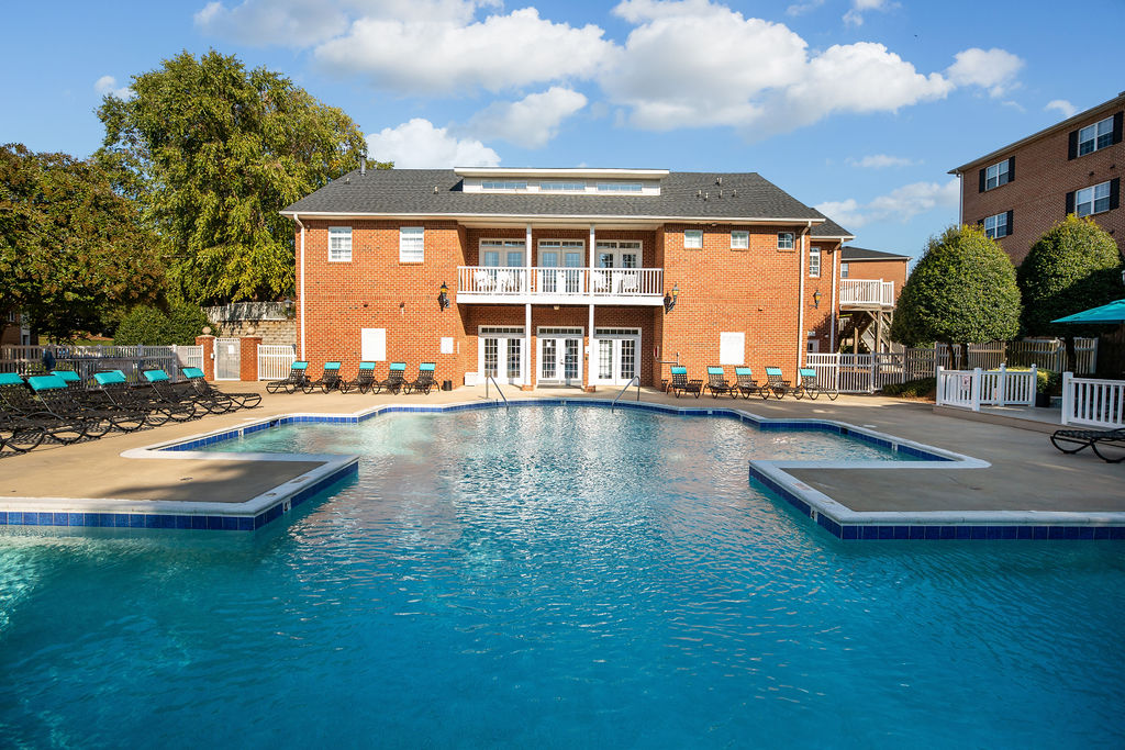 Abbotts Creek Apartment Homes | 1000 Abbotts Creek Cir, Kernersville, NC 27284, USA | Phone: (336) 347-4520