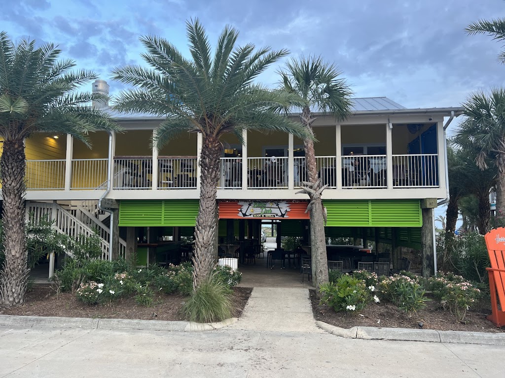 Hurricane Hole Restaurant | 1851 LA-1, Grand Isle, LA 70358, USA | Phone: (985) 787-2220