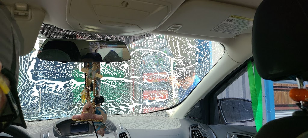 Splash N Foam Car Wash | 705 Fannin St, George West, TX 78022, USA | Phone: (361) 449-5652