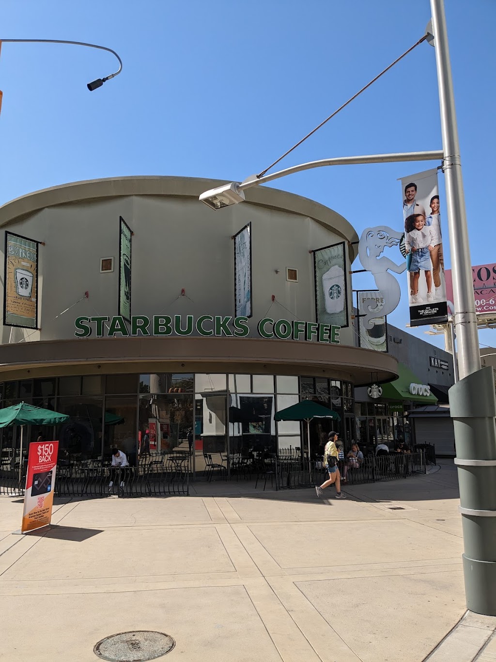 Starbucks | 20 City Blvd W, Orange, CA 92868, USA | Phone: (714) 769-3175
