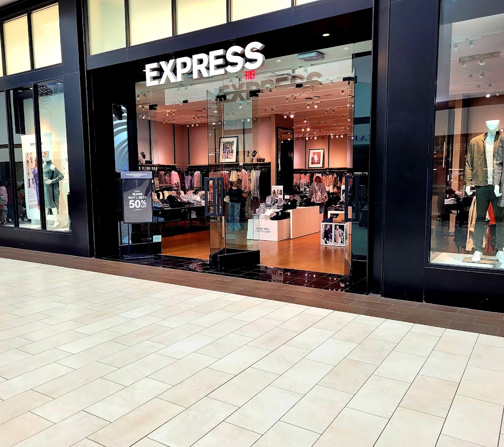 Express | 224 Los Cerritos Center Space A29, Cerritos, CA 90703, USA | Phone: (562) 865-2250