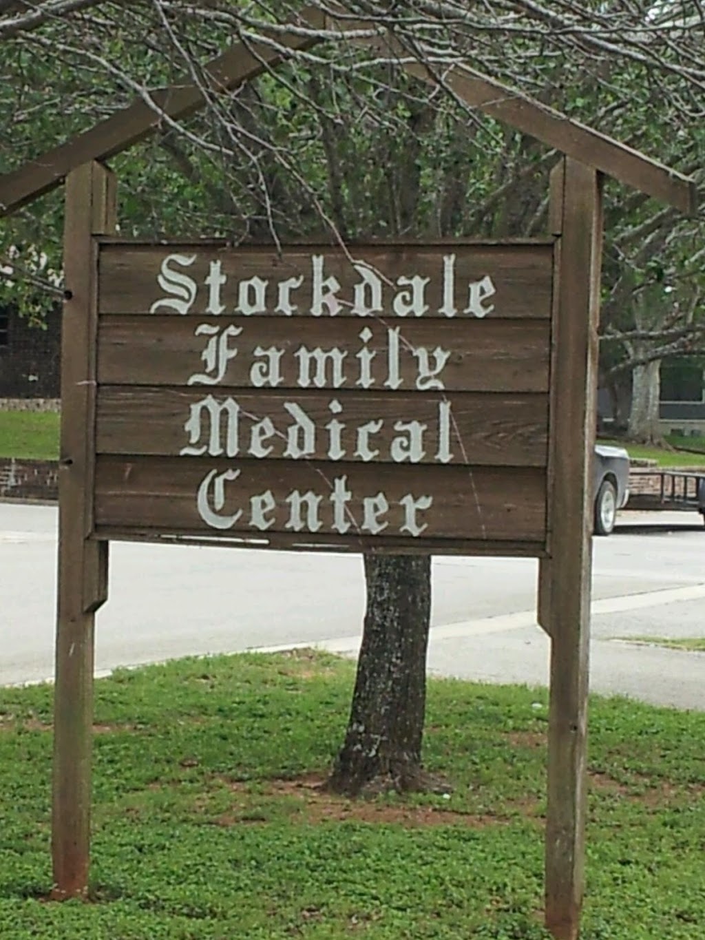 Currier Daryl C., M.D., P.A. | 601 W Person St, Stockdale, TX 78160, USA | Phone: (830) 996-3701