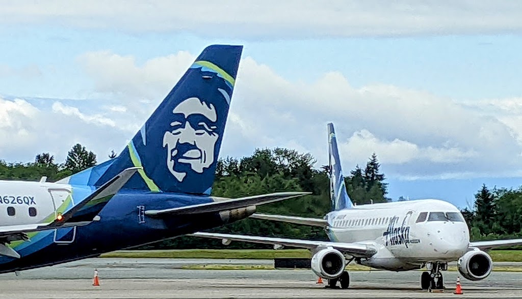 Alaska Airlines - Everett | 3308 100th St SW, Everett, WA 98204, USA | Phone: (800) 252-7522