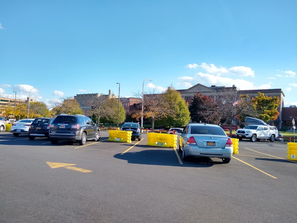 Physicians Pavilion Parking Lot | 43 New Scotland Ave, Albany, NY 12208, USA | Phone: (518) 262-3125