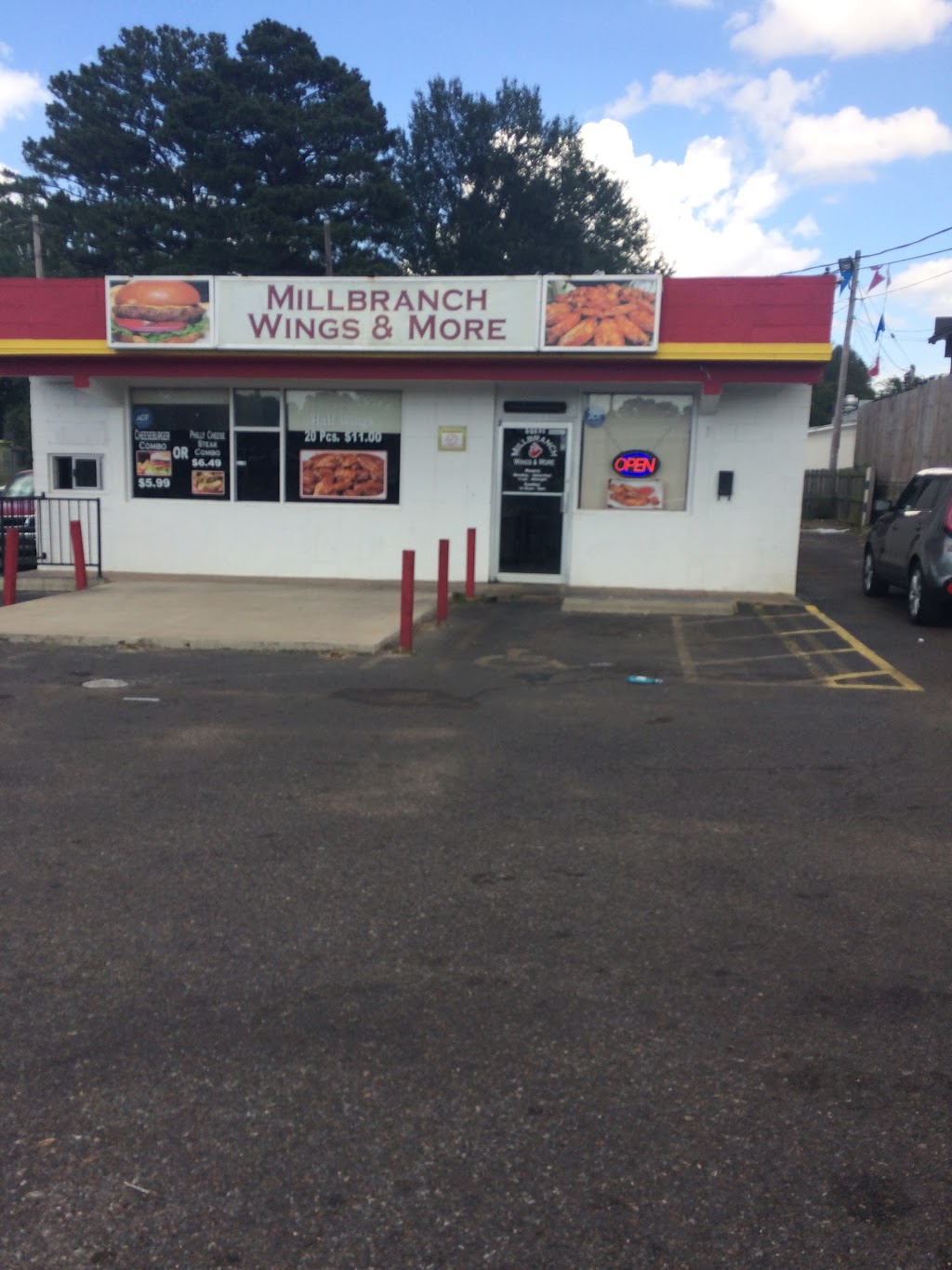 Millbranch Wings & More | 5182 Millbranch Rd, Memphis, TN 38116, USA | Phone: (901) 672-8880