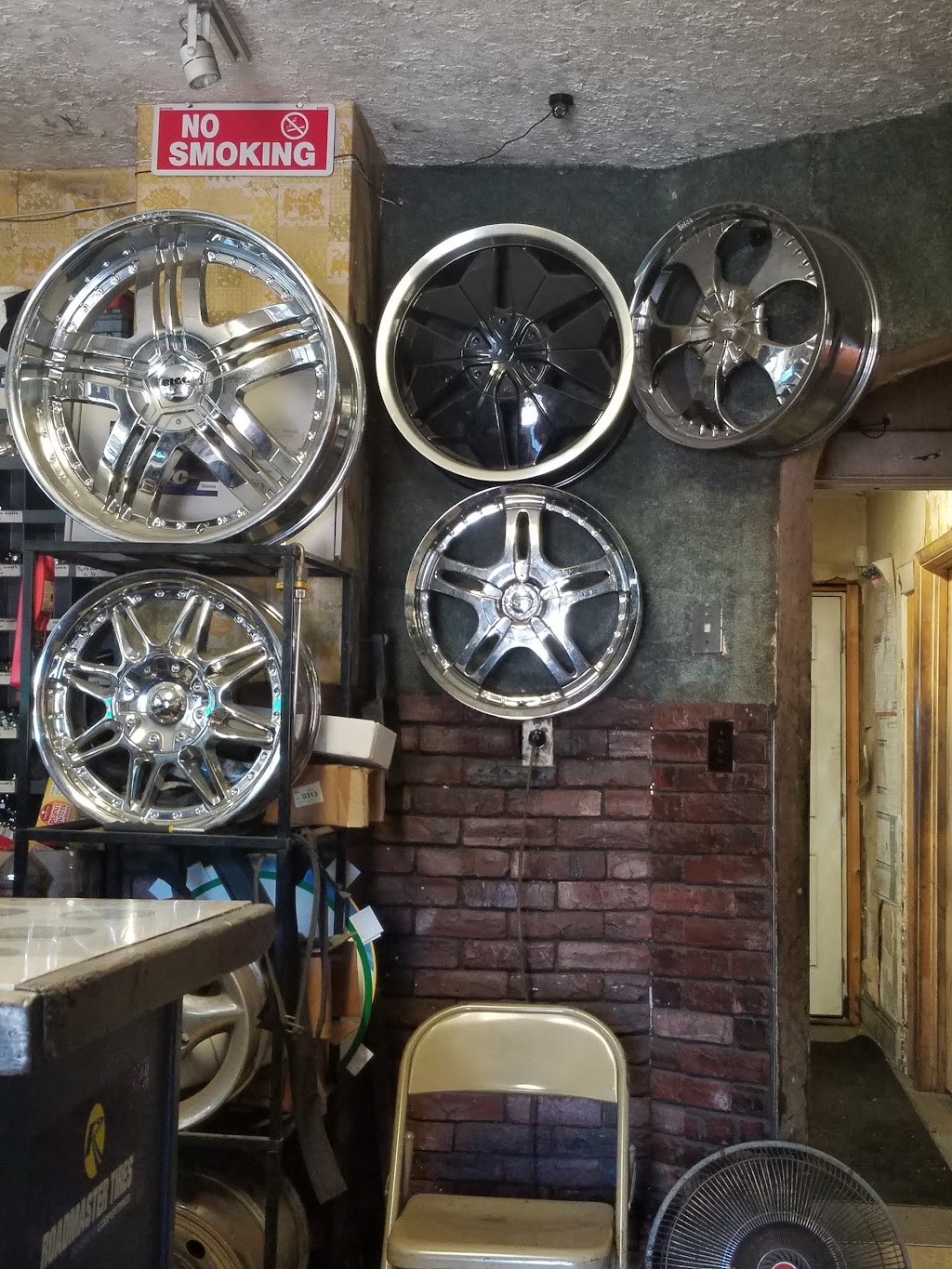 K & K Tires | 816 Oregon Ave #1411, Linthicum Heights, MD 21090, USA | Phone: (410) 636-2002