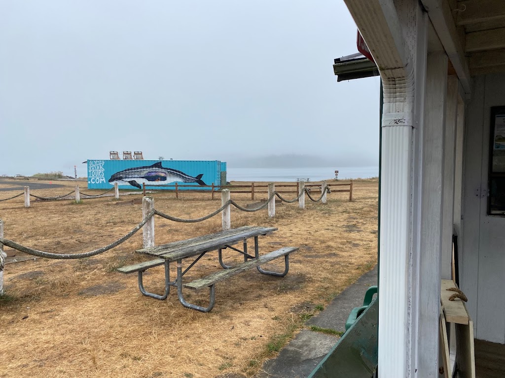 Beachcomber Cafe at Fort Flagler | 1321 Flagler Campground Rd, Nordland, WA 98358, USA | Phone: (360) 385-7637