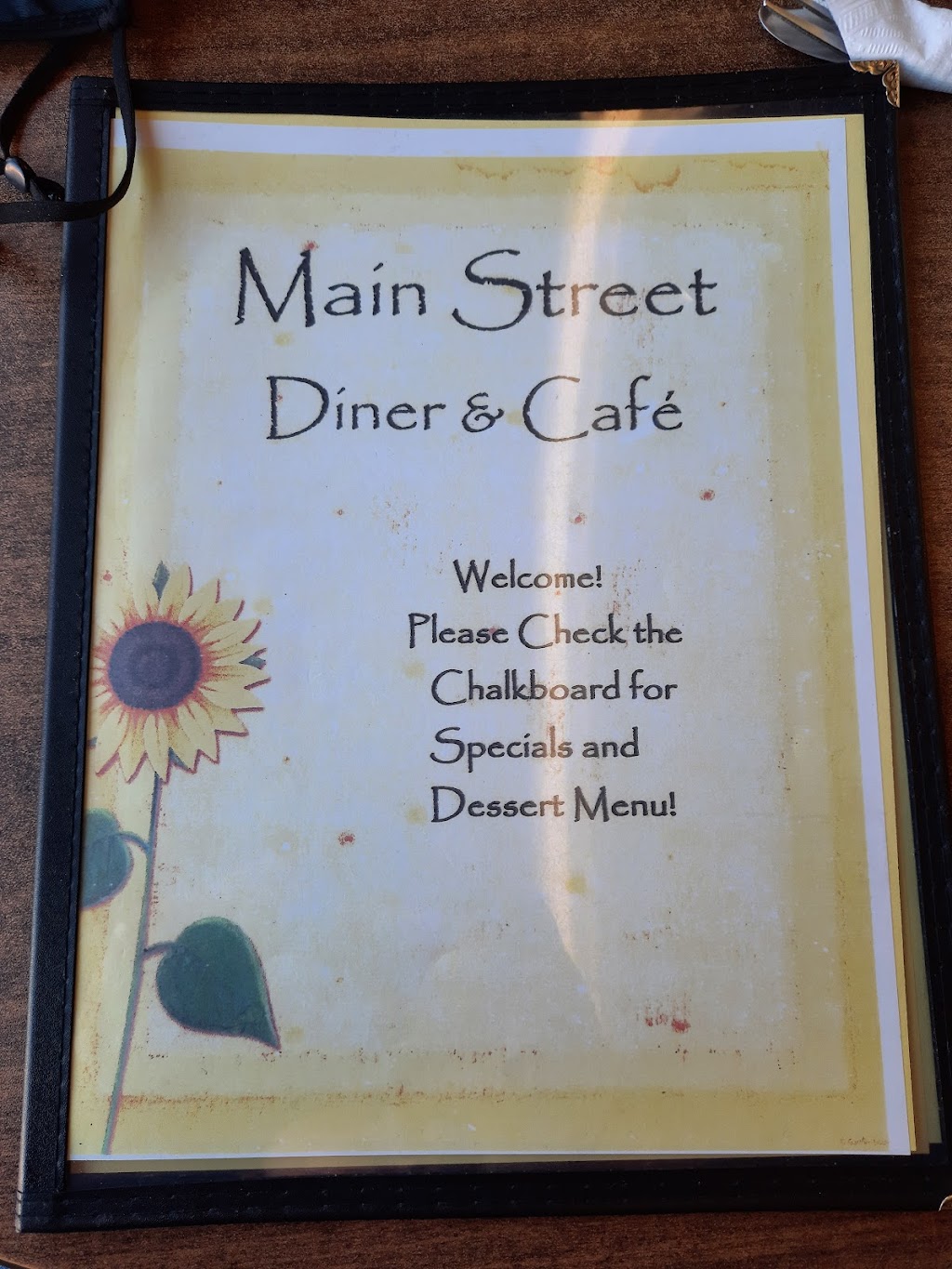 Main Street Diner | 56 Talbot St N, Essex, ON N8M 1A2, Canada | Phone: (519) 776-6353