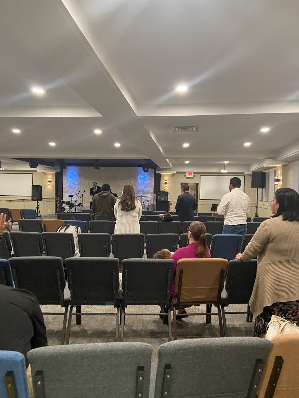 Iglesia Vida Nueva En Cristo Jesús | 1760 4th Ave E, Shakopee, MN 55379, USA | Phone: (612) 281-9652