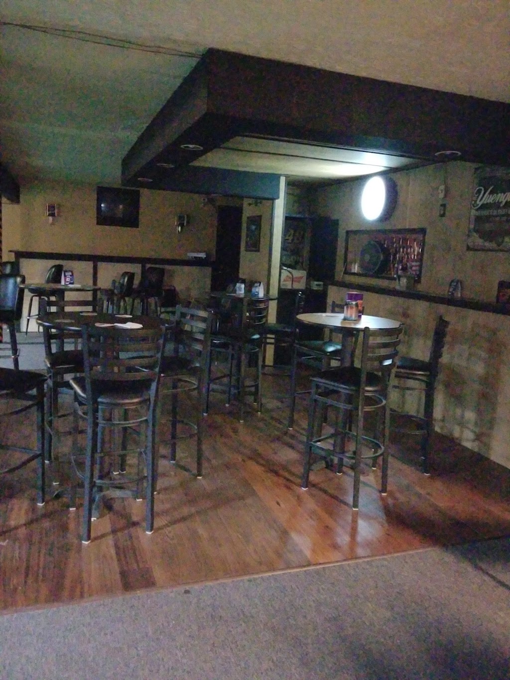 Critters Tavern | 2405 Woodville Pike, Goshen, OH 45122, USA | Phone: (513) 625-0116