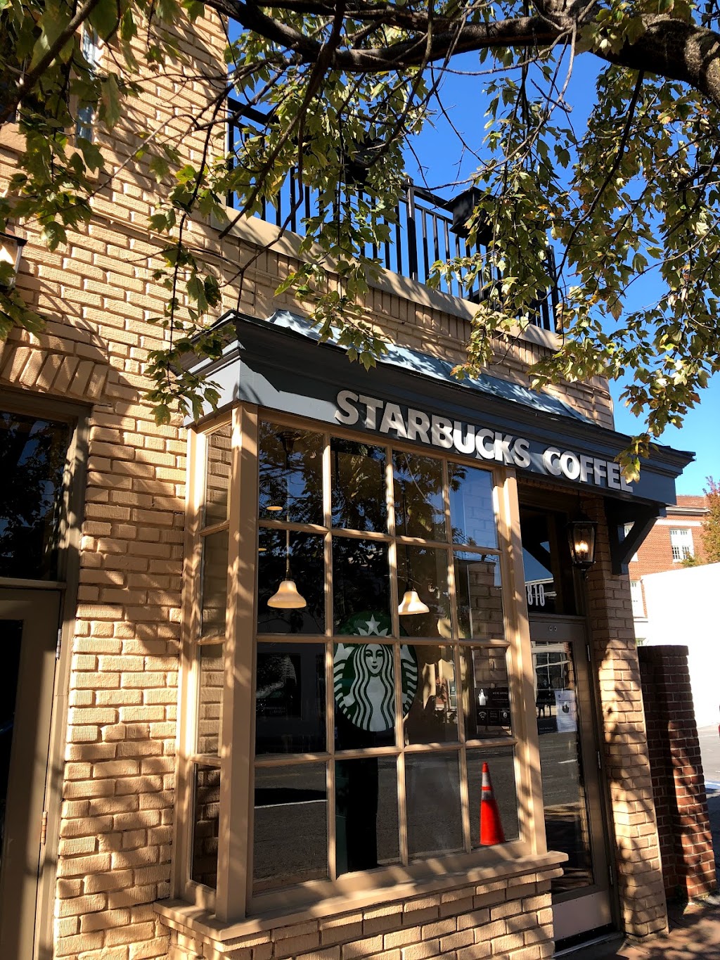 Starbucks | 1855 Wisconsin Ave NW, Washington, DC 20007 | Phone: (202) 333-3223