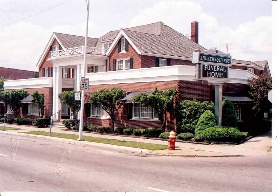 Andrews & Hardy Funeral Home | 13841 Gratiot Ave, Detroit, MI 48205, USA | Phone: (313) 526-1133