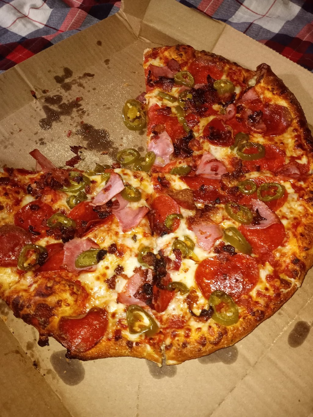Dominos Pizza | 8300 Limonite Ave Ste H, Riverside, CA 92509, USA | Phone: (951) 685-7777