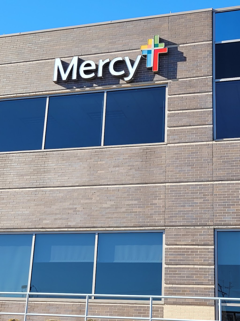 Mercy Medical Group | 9701 Landmark Pkwy Dr, St. Louis, MO 63127, USA | Phone: (314) 966-5437