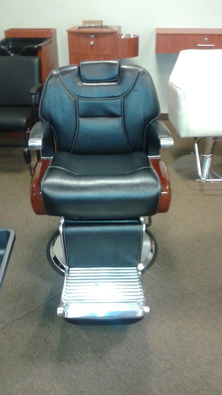 Classic Cutz Barber and Beauty Studio LLC | 7207 Turner Lake Rd NW, Covington, GA 30014, USA | Phone: (678) 660-3733