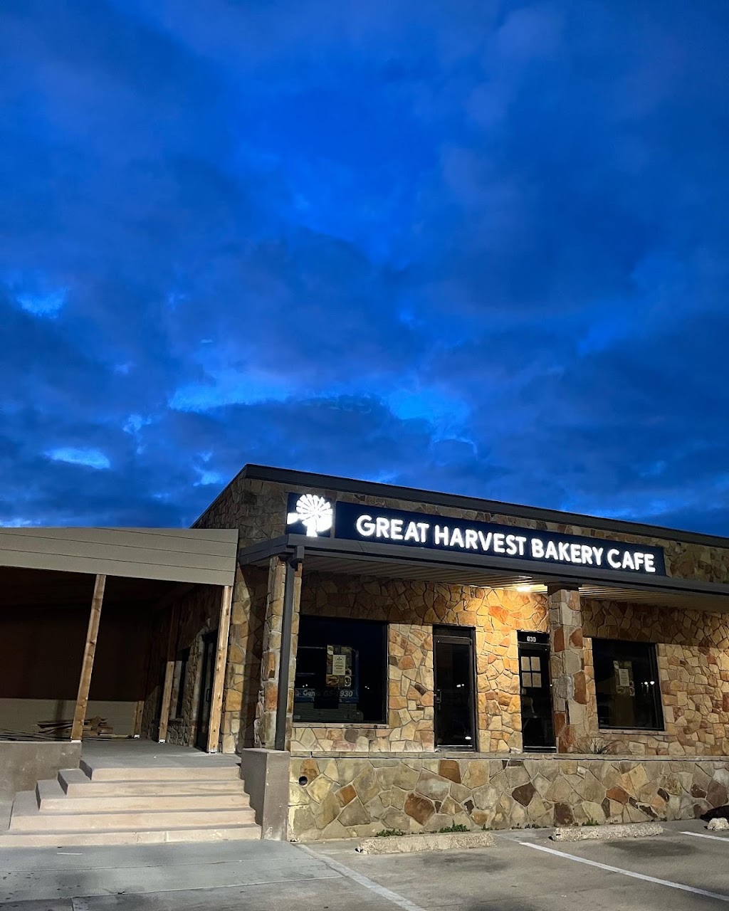 Great Harvest Weatherford | 1115 Fort Worth Hwy #100, Weatherford, TX 76086, USA | Phone: (682) 332-2008