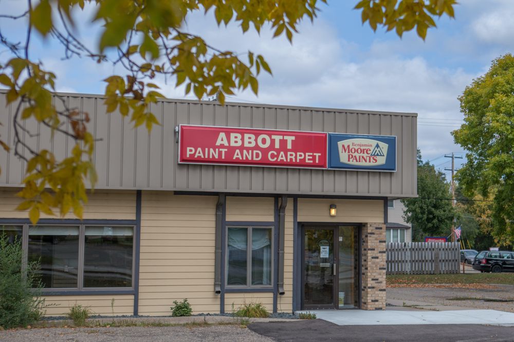 Abbott Paint & Carpet Stillwater | 1672 Greeley St S, Stillwater, MN 55082, USA | Phone: (651) 439-9695