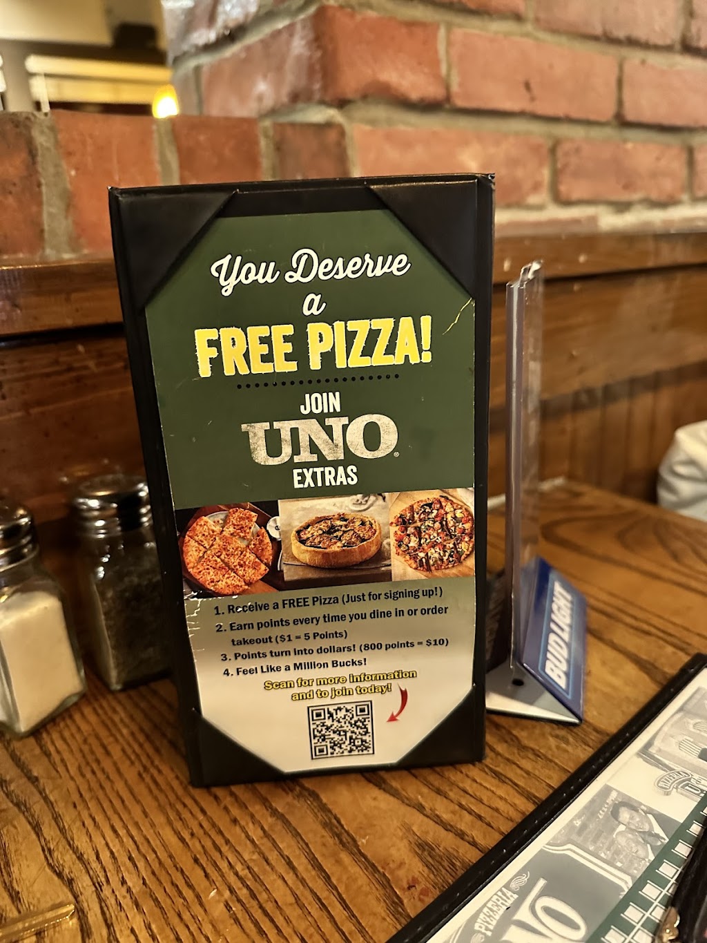 UNO Pizzeria & Grill | 593 Amherst St, Nashua, NH 03063, USA | Phone: (603) 886-4132