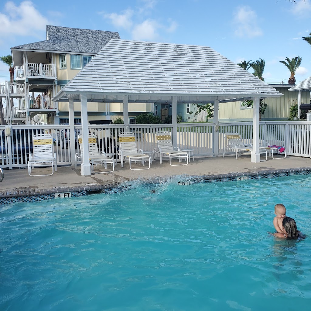 Seashell Village Resort | 502 E Avenue G, Port Aransas, TX 78373, USA | Phone: (361) 749-4294