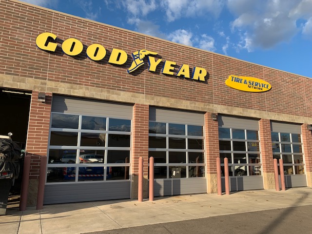 Northgate Tire | 3712 Springdale Rd, Cincinnati, OH 45251, USA | Phone: (513) 385-1144