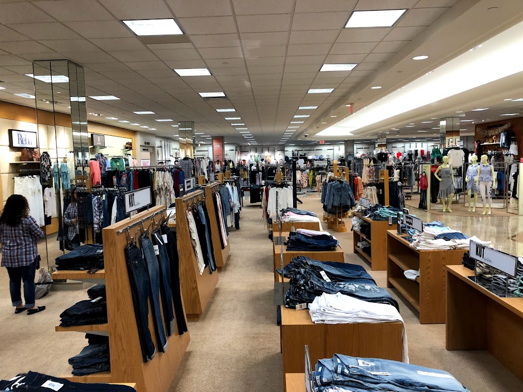 Dillards | 370 Newnan Crossing Bypass, Newnan, GA 30265, USA | Phone: (770) 254-0166