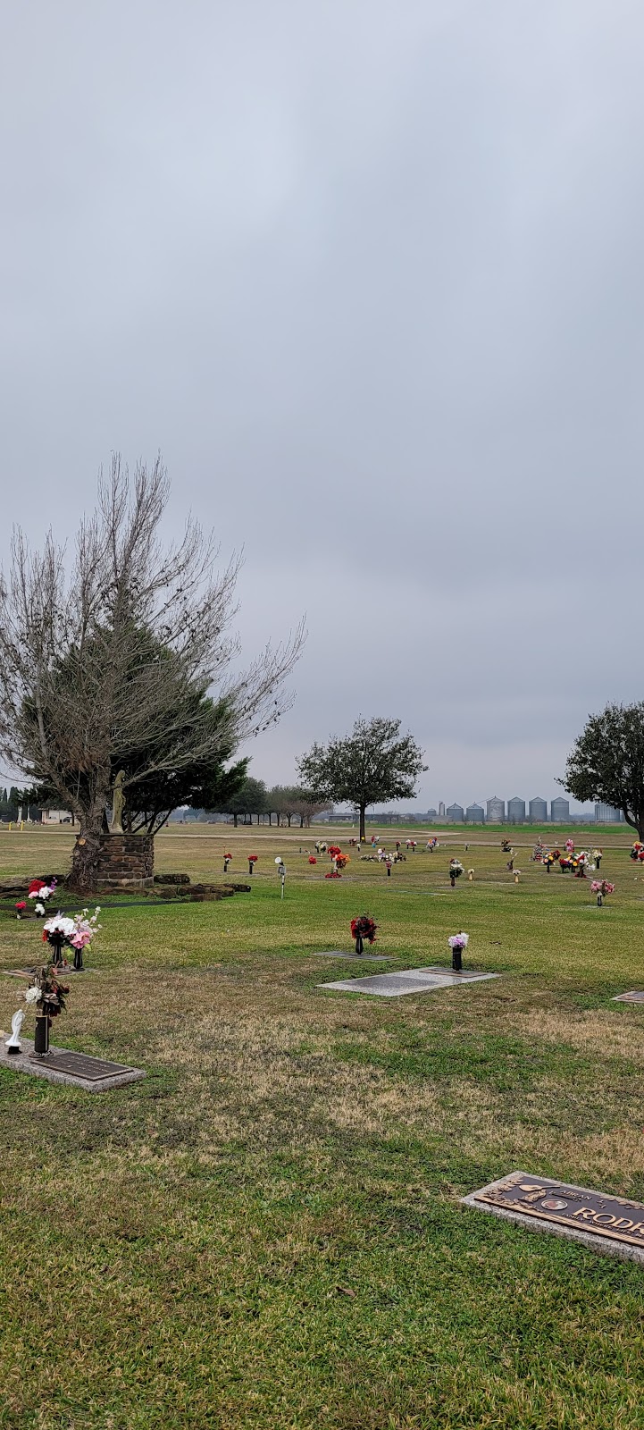 Memory Lawn Memorial Park | 19106 San Marcos Hwy, Martindale, TX 78655, USA | Phone: (512) 357-6643