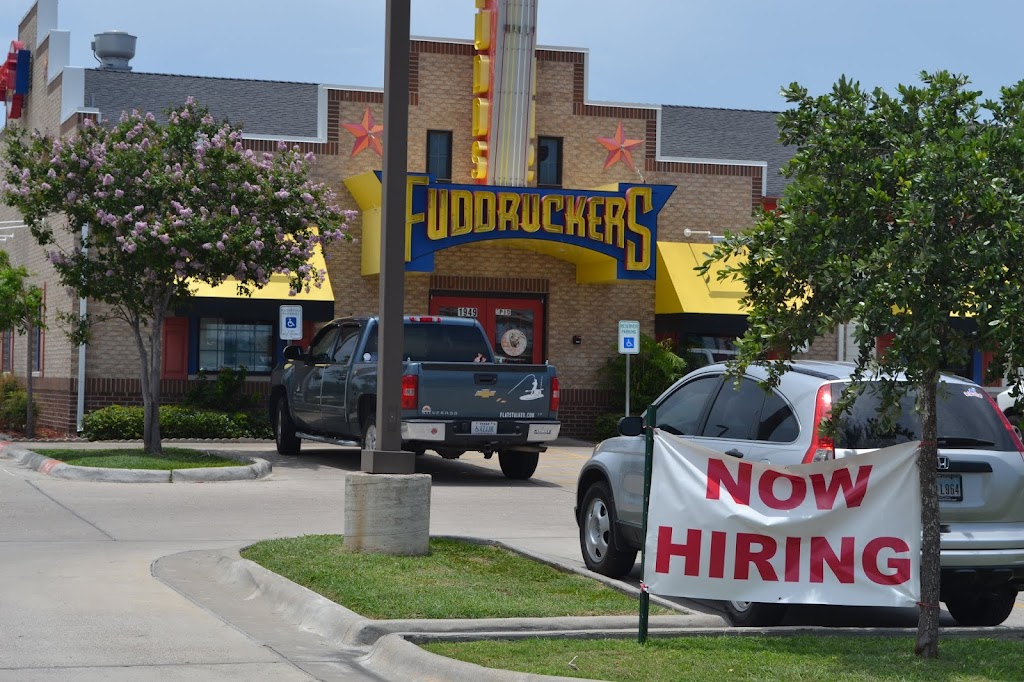 Fuddruckers | 1949 S Padre Island Dr, Corpus Christi, TX 78416, USA | Phone: (361) 857-0808