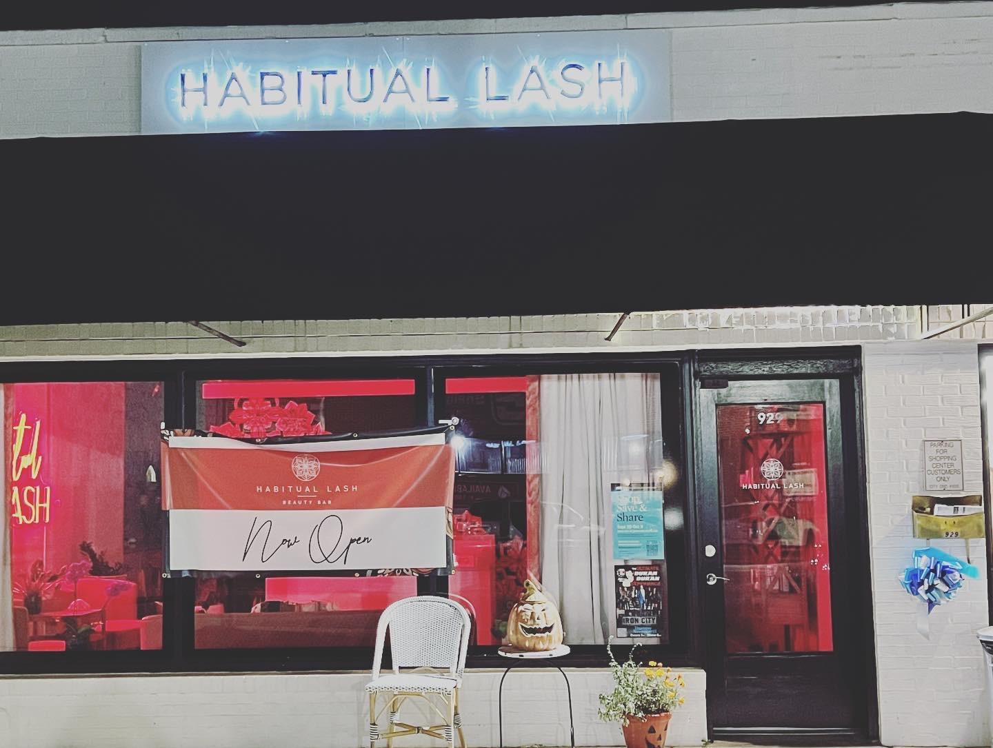 Habitual Lash & Beauty Bar | 929 Oxmoor Rd, Homewood, AL 35209, United States | Phone: (205) 593-4286
