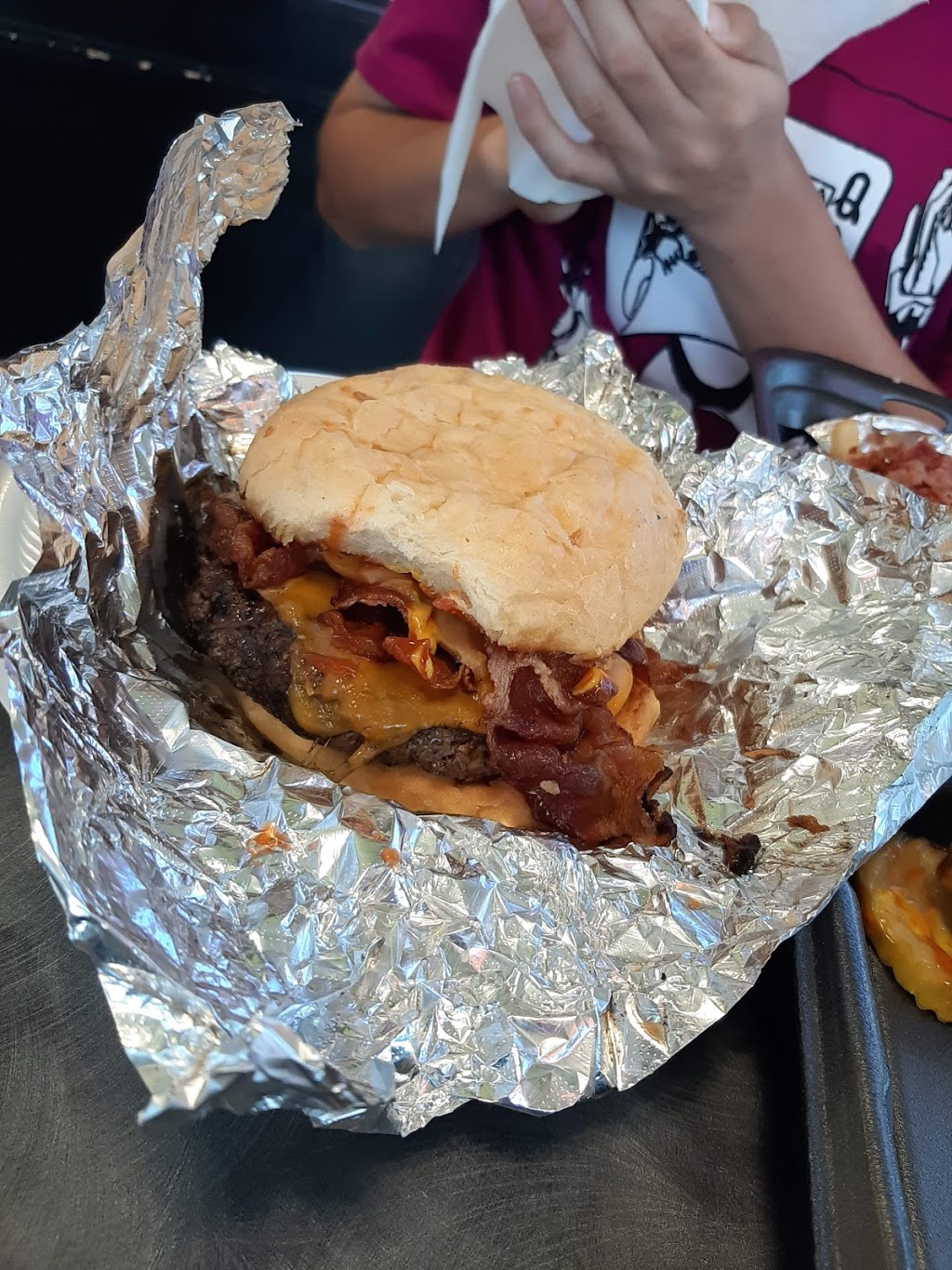 Big Burger Spot | 510 Nicholas Rd, Greensboro, NC 27409, USA | Phone: (336) 541-8861