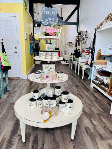 Sunshine and Grace Gifts | 219 Gene Autry Dr Suite B, Tioga, TX 76271, USA | Phone: (940) 612-9216