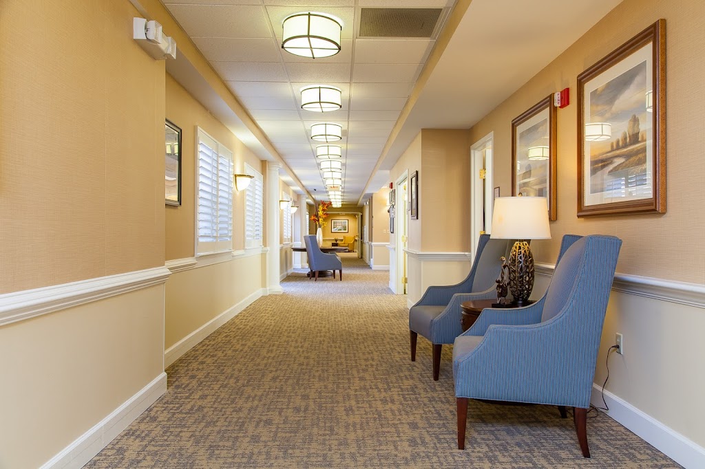 Charter Senior Living of Williamsburg | 440 McLaws Cir, Williamsburg, VA 23185 | Phone: (757) 802-7001