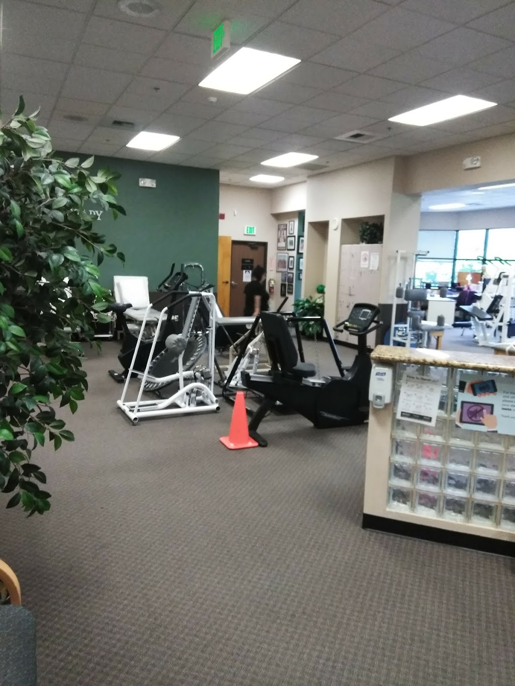 Select Physical Therapy - Upland | 299 W Foothill Blvd #200, Upland, CA 91786, USA | Phone: (909) 985-2337