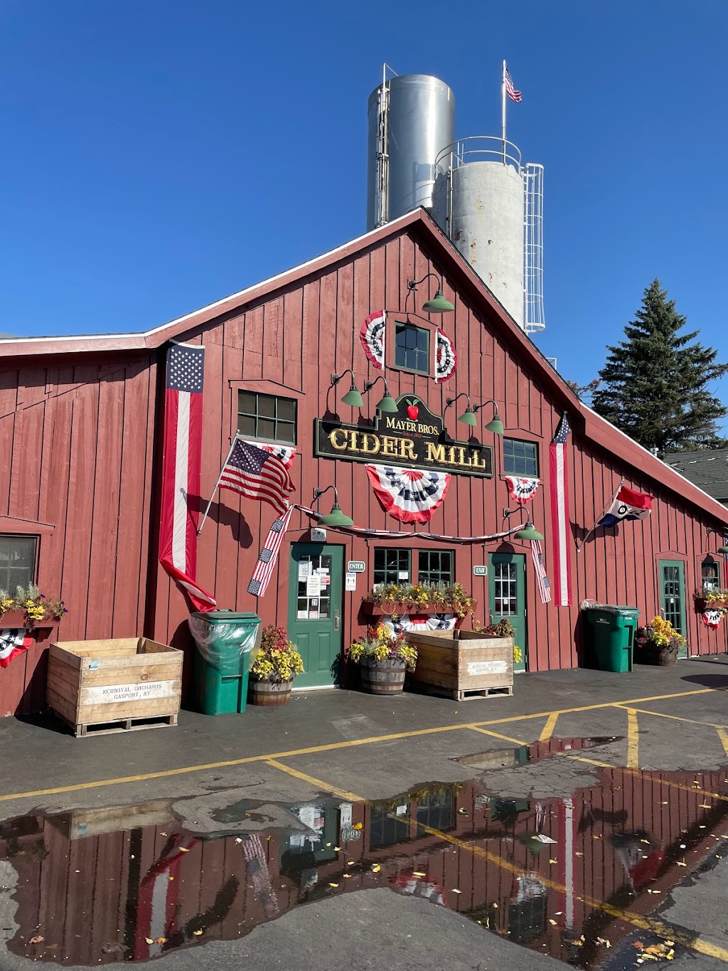 Mayer Bros Cider Mill | 1540 Seneca Creek Rd, Buffalo, NY 14224, USA | Phone: (716) 668-5260