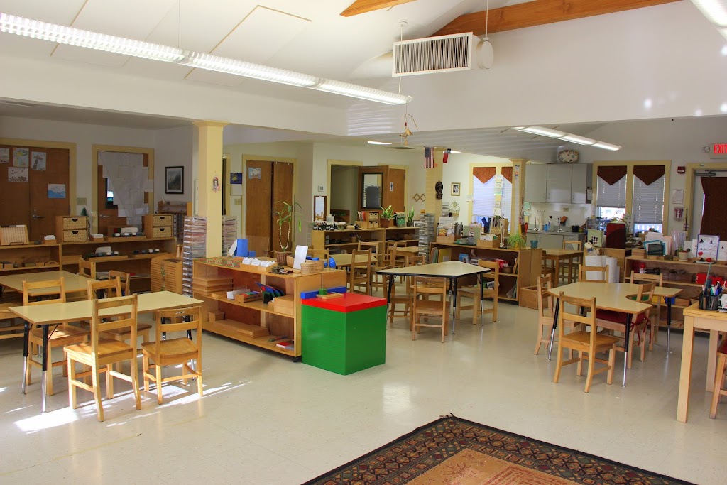 Community Montessori School | 500 Pleasant Valley Dr, Georgetown, TX 78626 | Phone: (512) 863-7920