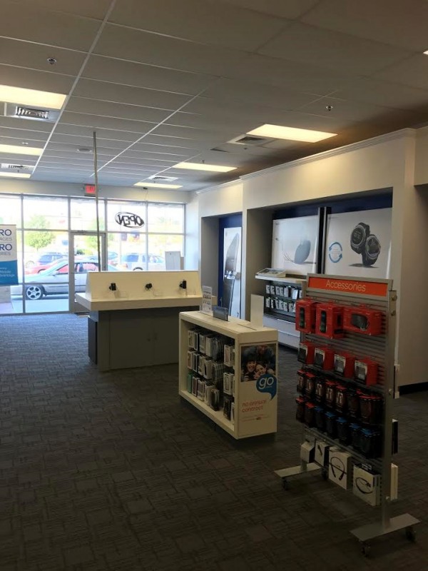 AT&T Store | 625 Chestnut Dr Suite 110, Walton, KY 41094, USA | Phone: (859) 485-1417