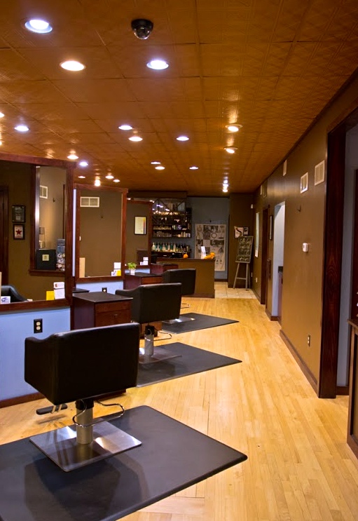 Salon Thor & Boutique | 3128 S Kinnickinnic Ave, Milwaukee, WI 53207, USA | Phone: (414) 482-2225