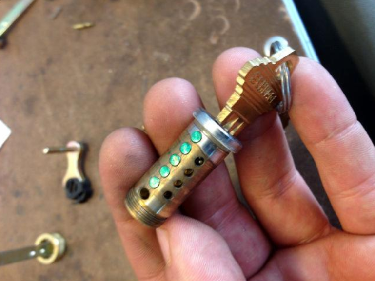 Yale KeyExpress | 235 Park Rd, Burlingame, CA 94010, USA | Phone: (650) 319-9513