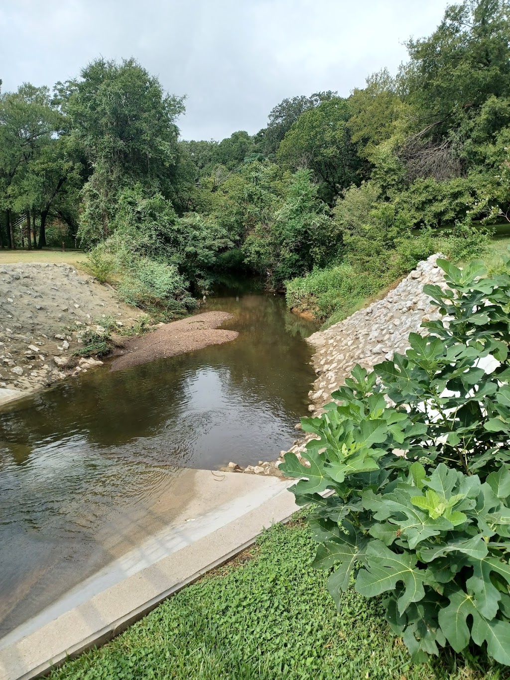 Brook Hollow Park | 752 Rankin Dr, Bedford, TX 76022, USA | Phone: (817) 952-2300